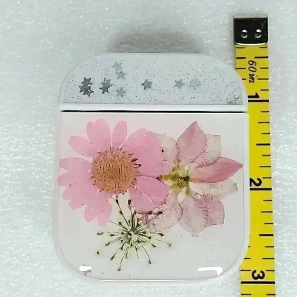 Real Flower AirPod Case 3 - Picture 5 of 6